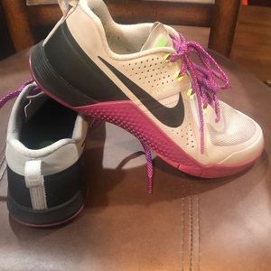 Women’s Nike metcon 6.5